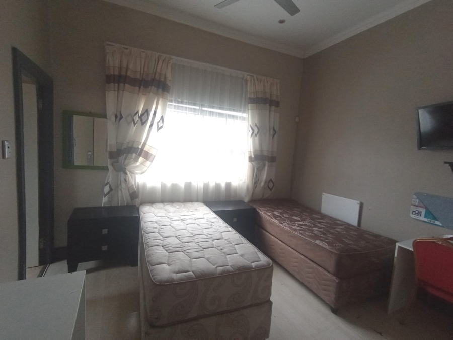 10 Bedroom Property for Sale in Quigney Eastern Cape